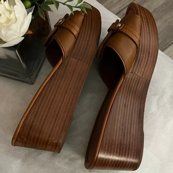 Tory Burch Leather Wedges - Picture 6 of 16